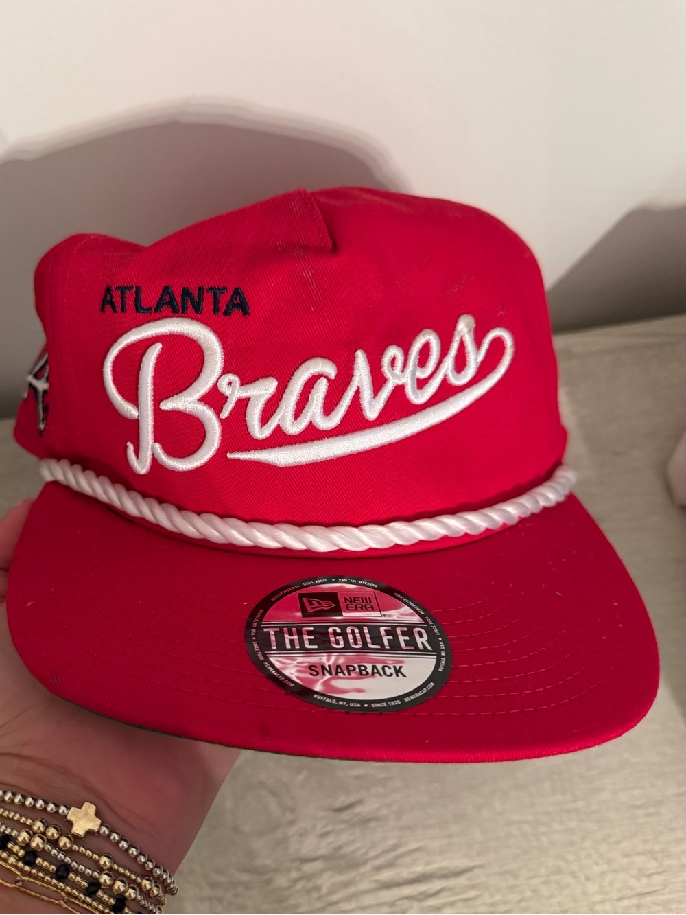New Era men’s Atlanta Braves Red Snapback with White Rope